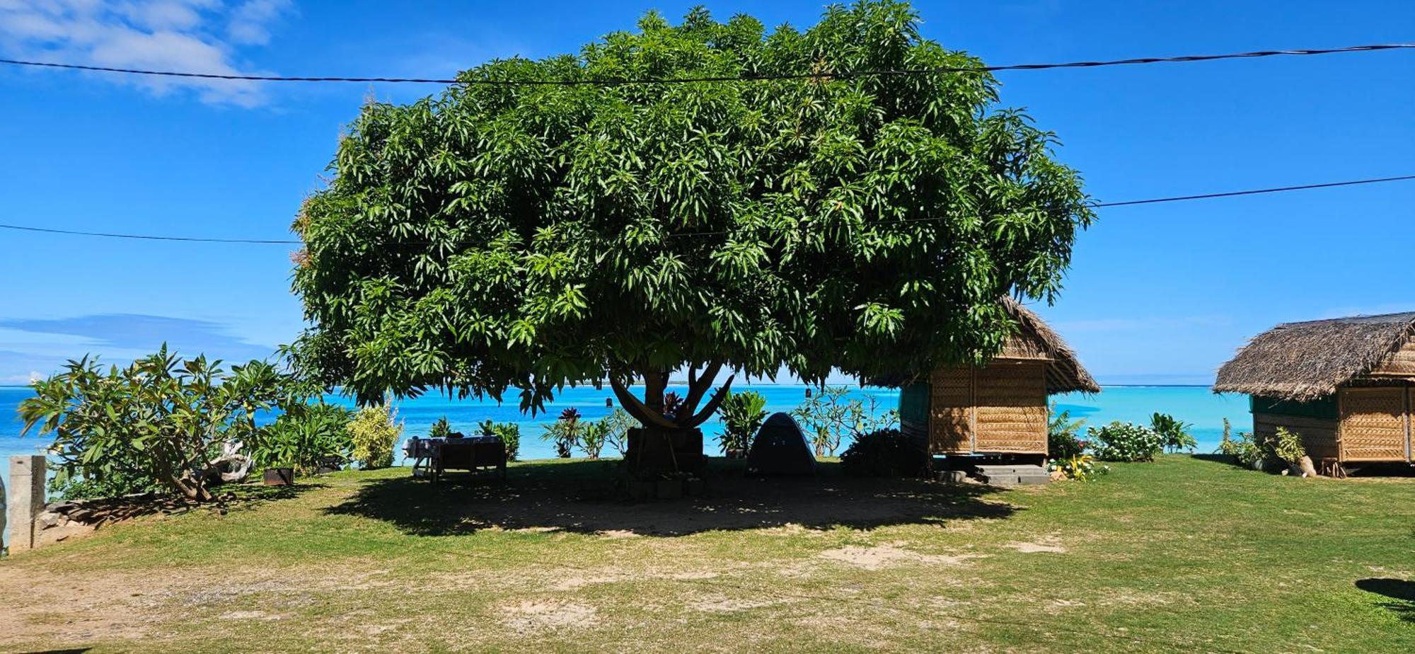 Taria Camping Hotel Te-Fare-Arii Exterior photo